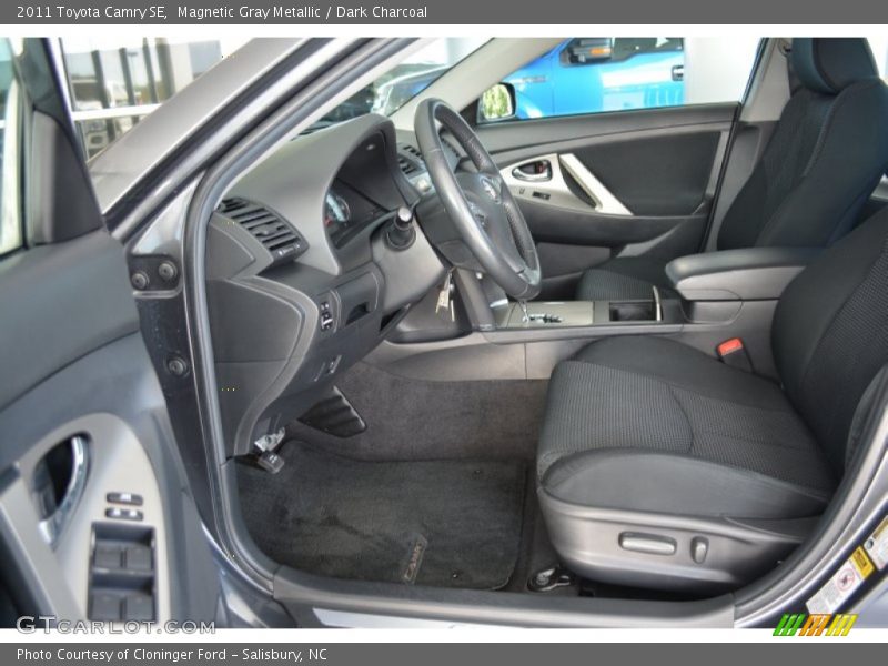 Magnetic Gray Metallic / Dark Charcoal 2011 Toyota Camry SE