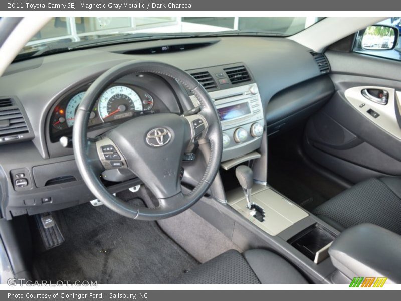 Magnetic Gray Metallic / Dark Charcoal 2011 Toyota Camry SE