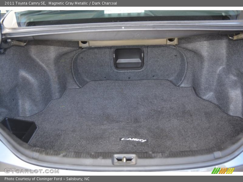 Magnetic Gray Metallic / Dark Charcoal 2011 Toyota Camry SE