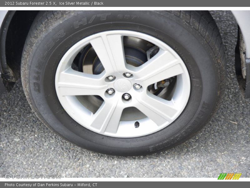 Ice Silver Metallic / Black 2012 Subaru Forester 2.5 X
