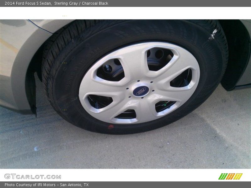 Sterling Gray / Charcoal Black 2014 Ford Focus S Sedan