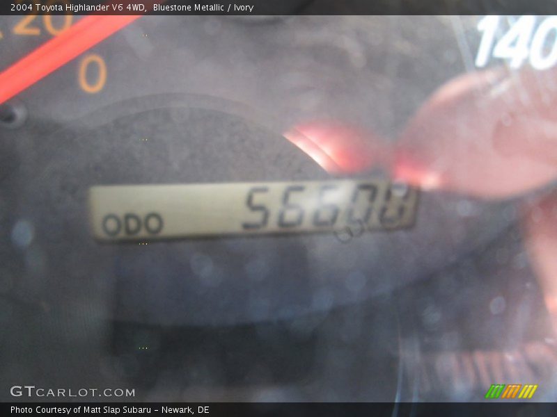Bluestone Metallic / Ivory 2004 Toyota Highlander V6 4WD