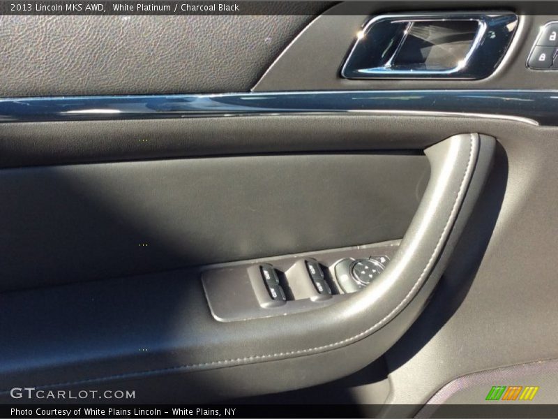 White Platinum / Charcoal Black 2013 Lincoln MKS AWD