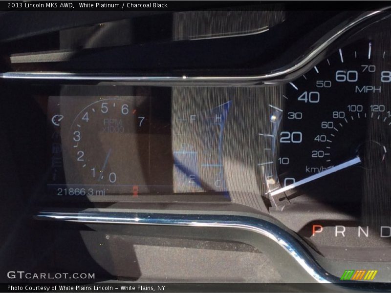White Platinum / Charcoal Black 2013 Lincoln MKS AWD