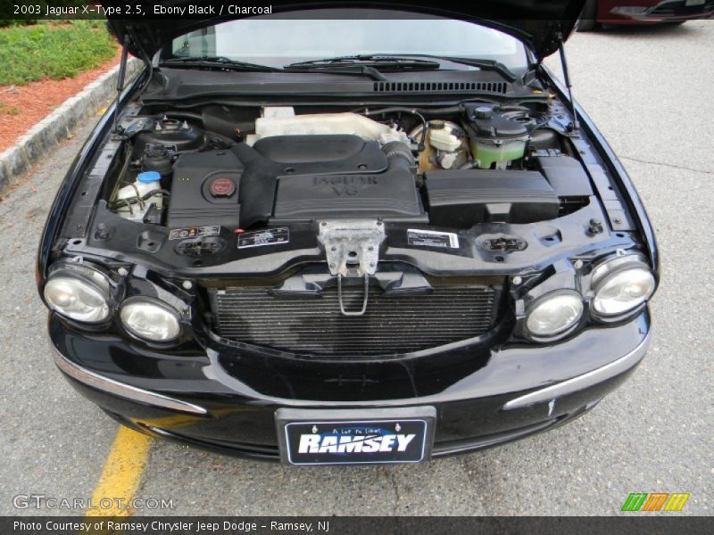 Ebony Black / Charcoal 2003 Jaguar X-Type 2.5