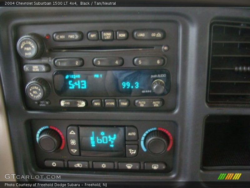 Black / Tan/Neutral 2004 Chevrolet Suburban 1500 LT 4x4