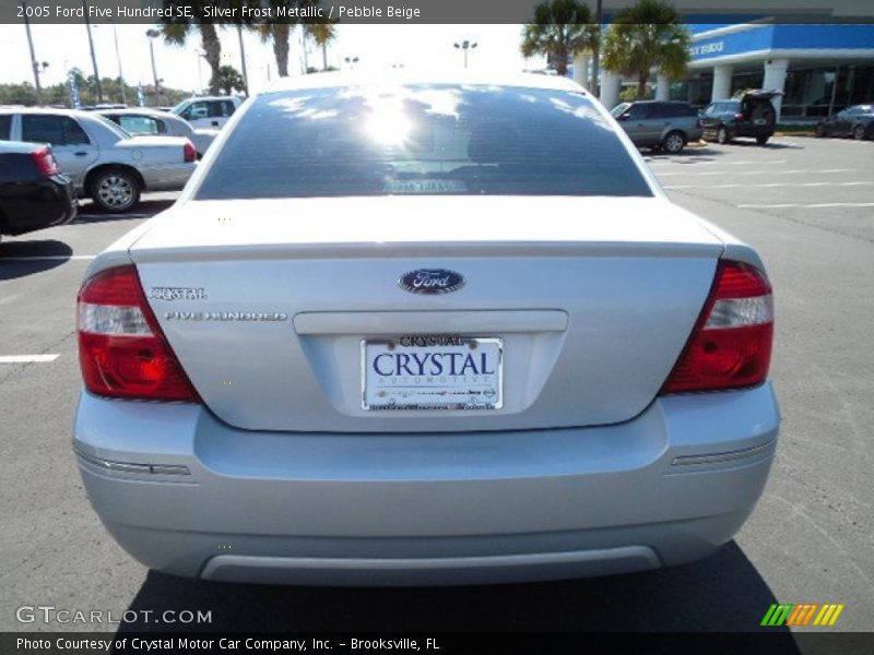 Silver Frost Metallic / Pebble Beige 2005 Ford Five Hundred SE