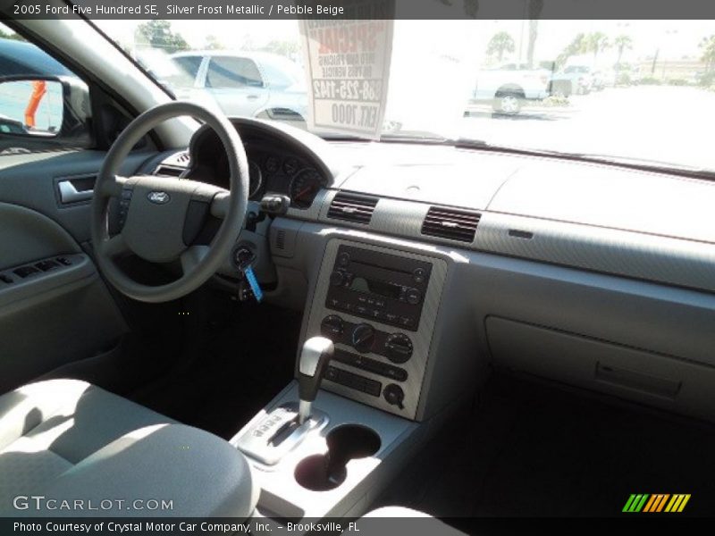 Silver Frost Metallic / Pebble Beige 2005 Ford Five Hundred SE
