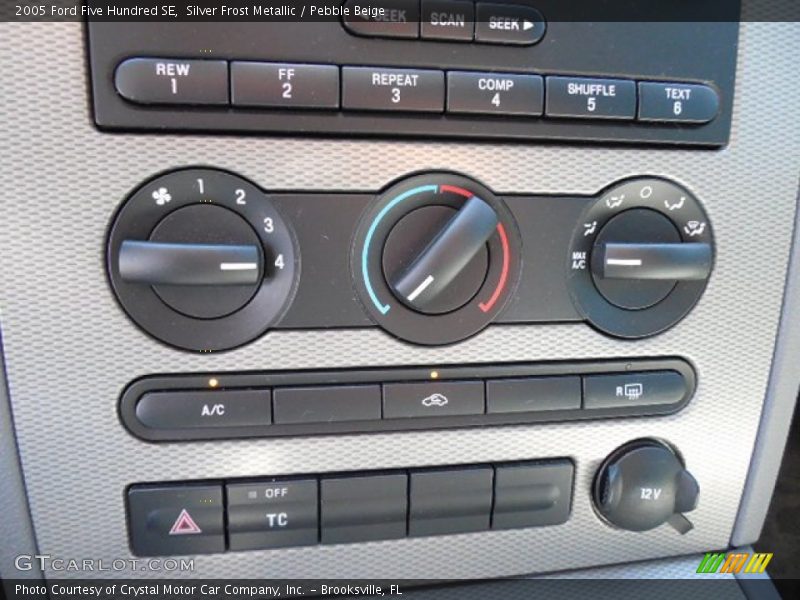 Silver Frost Metallic / Pebble Beige 2005 Ford Five Hundred SE