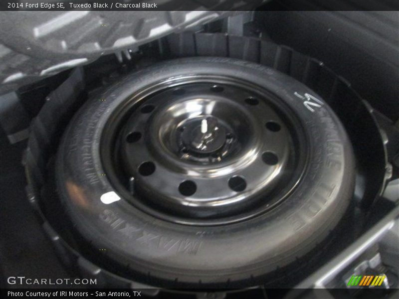 Tuxedo Black / Charcoal Black 2014 Ford Edge SE