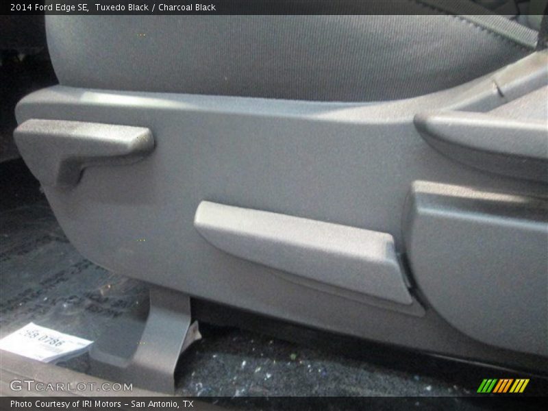 Tuxedo Black / Charcoal Black 2014 Ford Edge SE