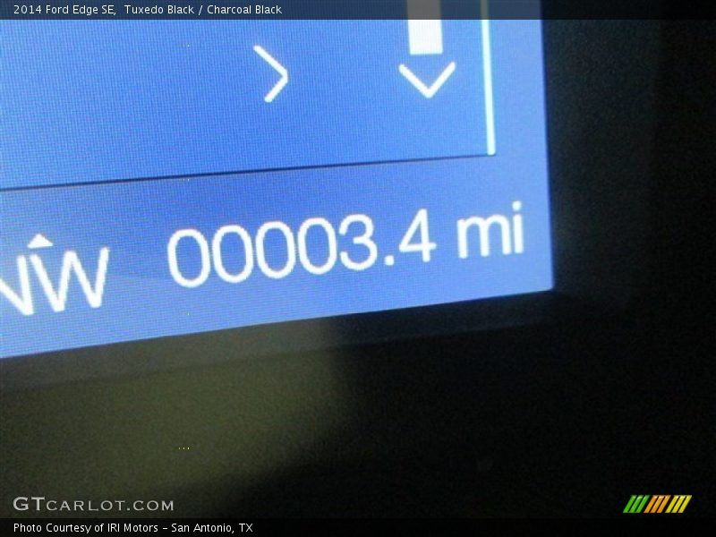 Tuxedo Black / Charcoal Black 2014 Ford Edge SE