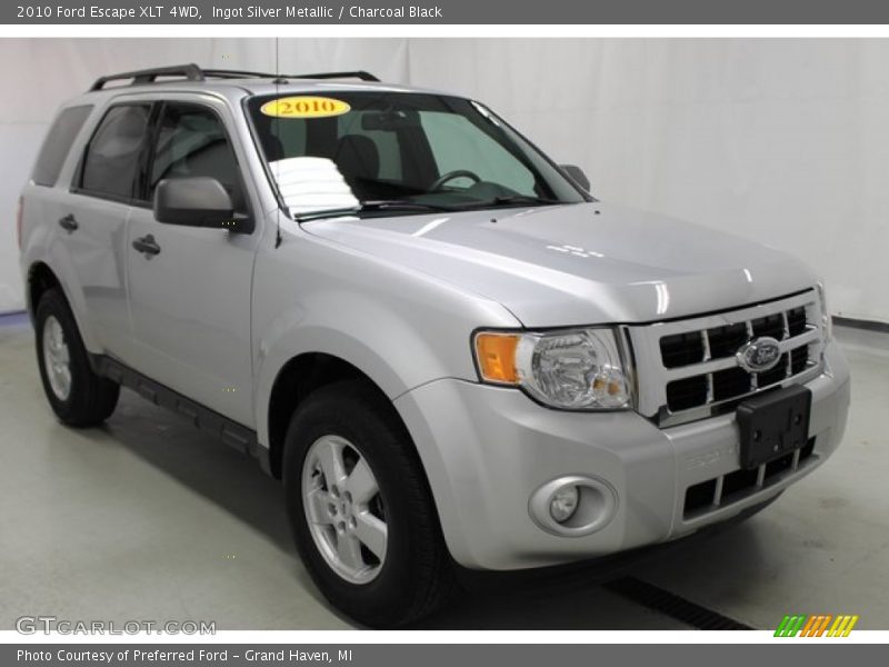 Ingot Silver Metallic / Charcoal Black 2010 Ford Escape XLT 4WD
