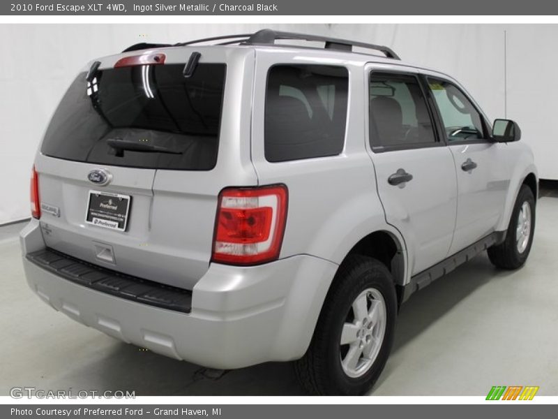 Ingot Silver Metallic / Charcoal Black 2010 Ford Escape XLT 4WD
