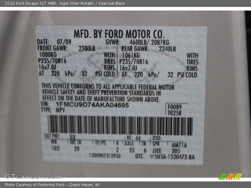 Ingot Silver Metallic / Charcoal Black 2010 Ford Escape XLT 4WD