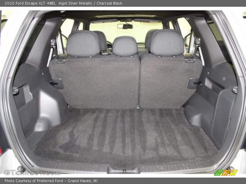 Ingot Silver Metallic / Charcoal Black 2010 Ford Escape XLT 4WD