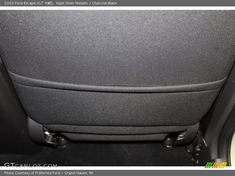 Ingot Silver Metallic / Charcoal Black 2010 Ford Escape XLT 4WD