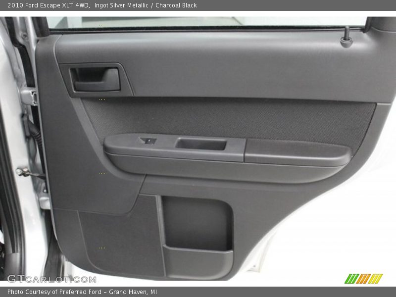 Ingot Silver Metallic / Charcoal Black 2010 Ford Escape XLT 4WD