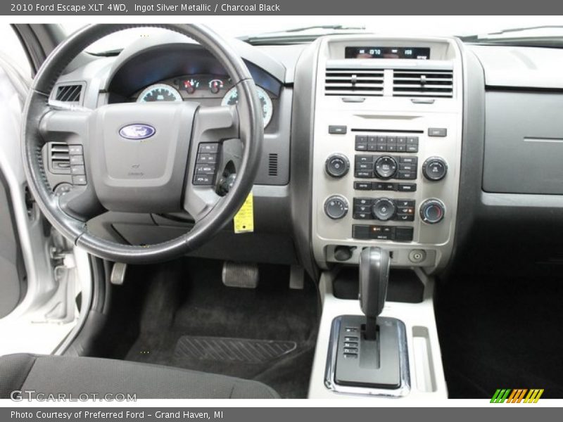 Ingot Silver Metallic / Charcoal Black 2010 Ford Escape XLT 4WD