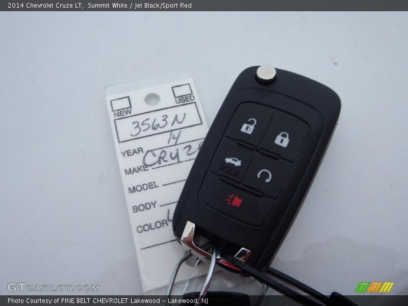 Summit White / Jet Black/Sport Red 2014 Chevrolet Cruze LT
