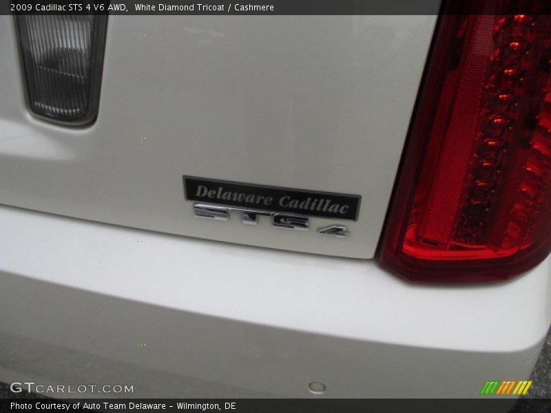 White Diamond Tricoat / Cashmere 2009 Cadillac STS 4 V6 AWD