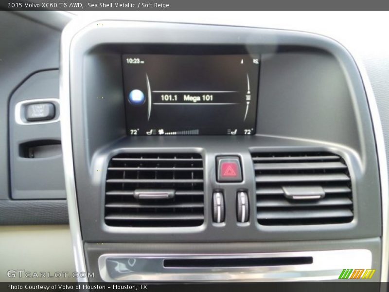 Sea Shell Metallic / Soft Beige 2015 Volvo XC60 T6 AWD