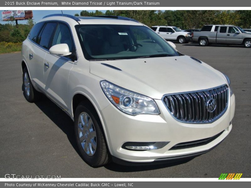 Front 3/4 View of 2015 Enclave Premium