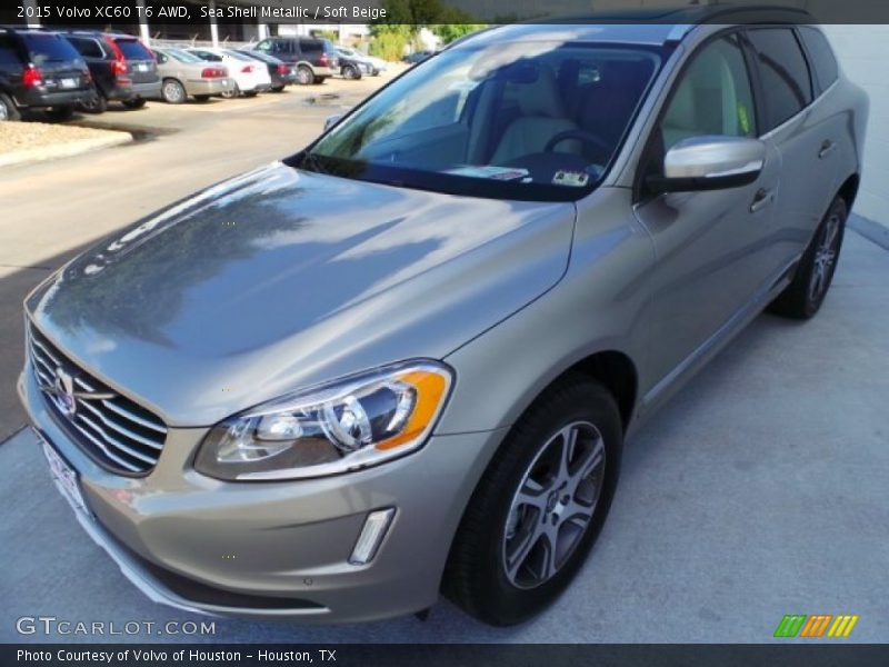Sea Shell Metallic / Soft Beige 2015 Volvo XC60 T6 AWD