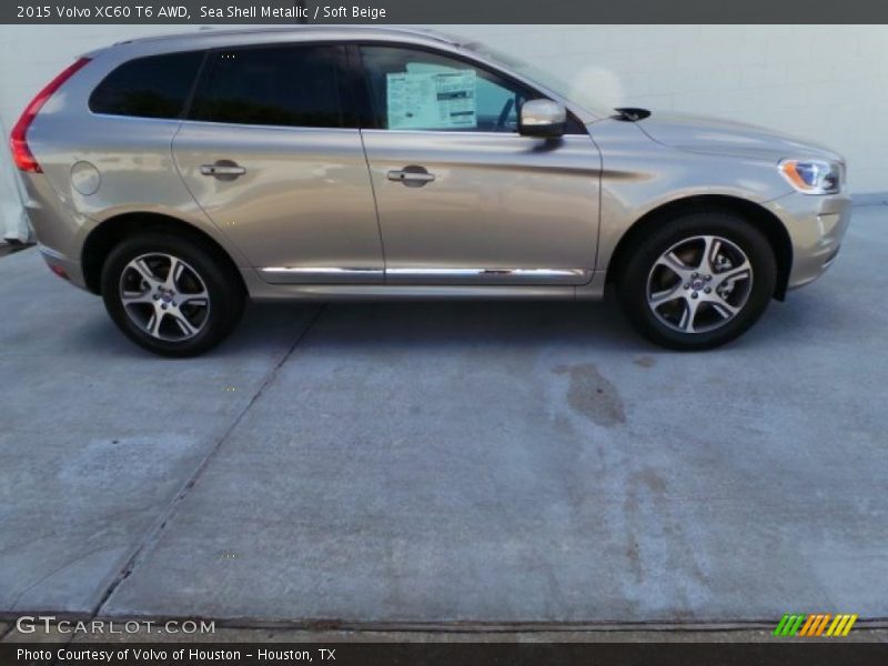 Sea Shell Metallic / Soft Beige 2015 Volvo XC60 T6 AWD