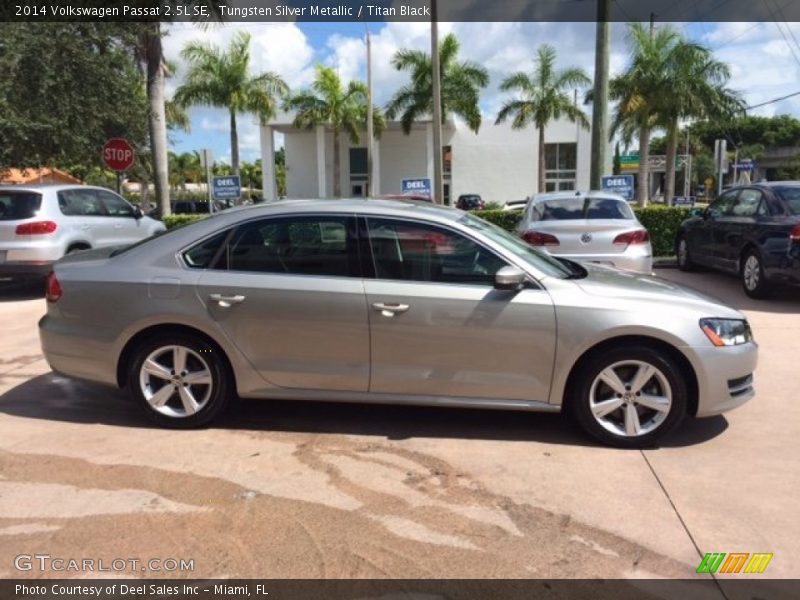 Tungsten Silver Metallic / Titan Black 2014 Volkswagen Passat 2.5L SE