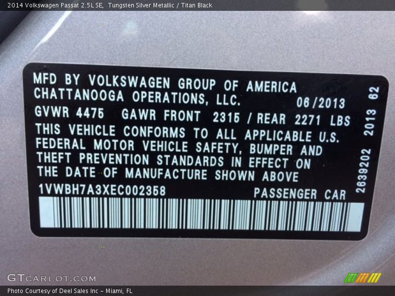 Tungsten Silver Metallic / Titan Black 2014 Volkswagen Passat 2.5L SE