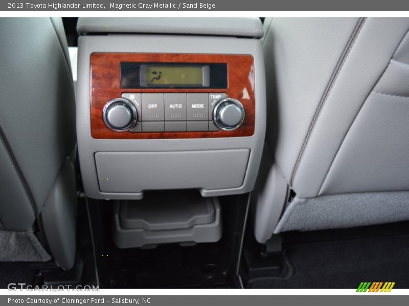 Magnetic Gray Metallic / Sand Beige 2013 Toyota Highlander Limited
