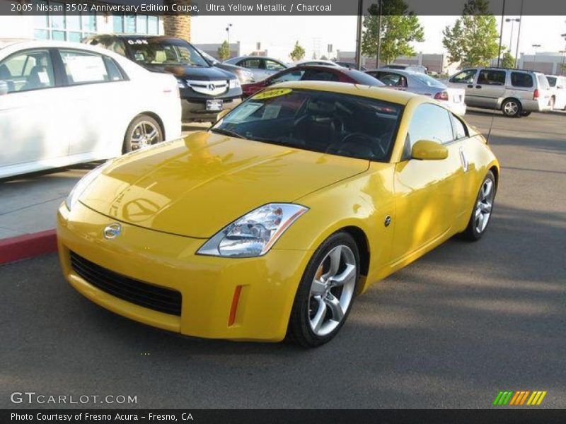 Ultra Yellow Metallic / Charcoal 2005 Nissan 350Z Anniversary Edition Coupe