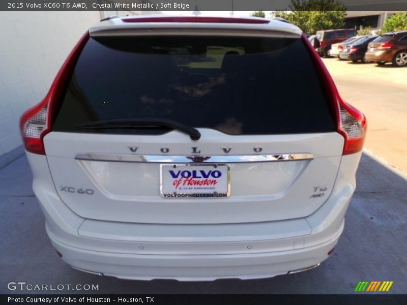Crystal White Metallic / Soft Beige 2015 Volvo XC60 T6 AWD