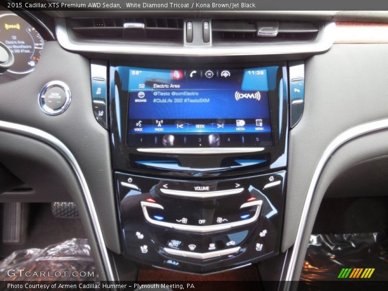 Controls of 2015 XTS Premium AWD Sedan