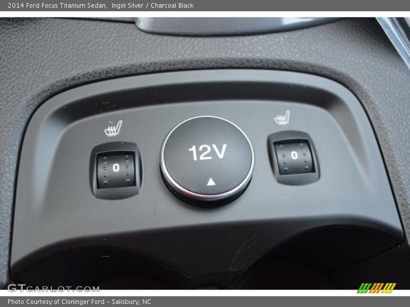 Ingot Silver / Charcoal Black 2014 Ford Focus Titanium Sedan