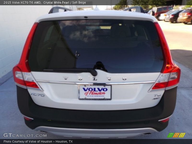 Crystal White Pearl / Soft Beige 2015 Volvo XC70 T6 AWD