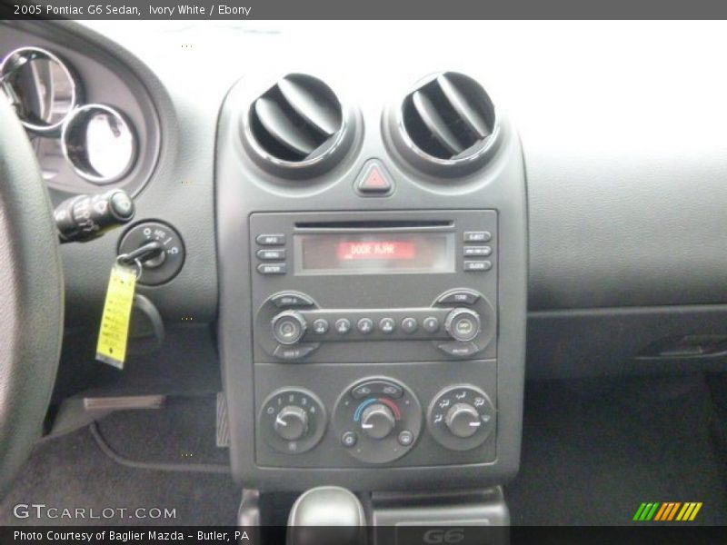 Ivory White / Ebony 2005 Pontiac G6 Sedan