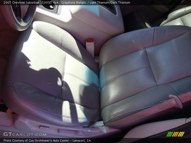 Graystone Metallic / Light Titanium/Dark Titanium 2007 Chevrolet Suburban 1500 LT 4x4