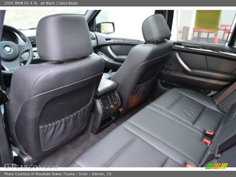 Jet Black / Sand Beige 2005 BMW X5 4.4i