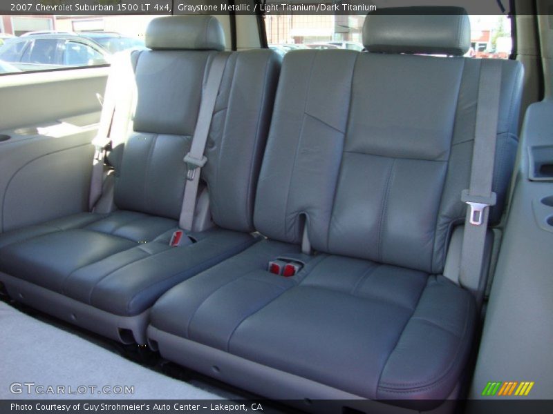 Graystone Metallic / Light Titanium/Dark Titanium 2007 Chevrolet Suburban 1500 LT 4x4