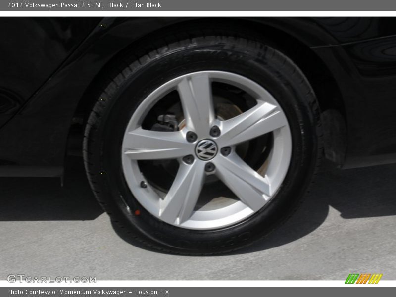 Black / Titan Black 2012 Volkswagen Passat 2.5L SE