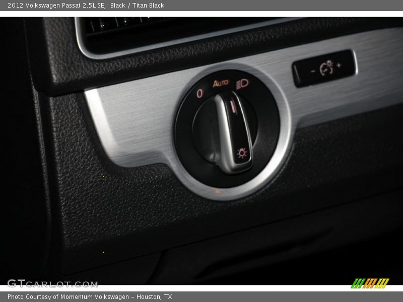 Black / Titan Black 2012 Volkswagen Passat 2.5L SE