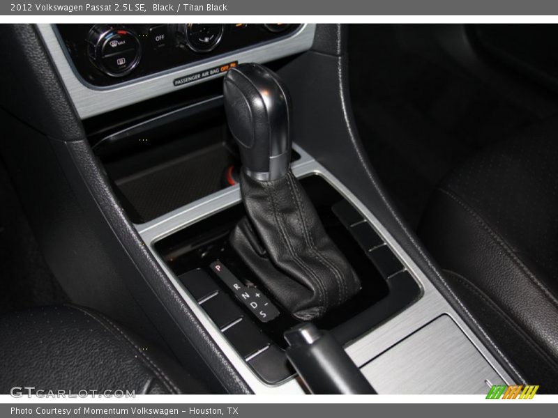 Black / Titan Black 2012 Volkswagen Passat 2.5L SE