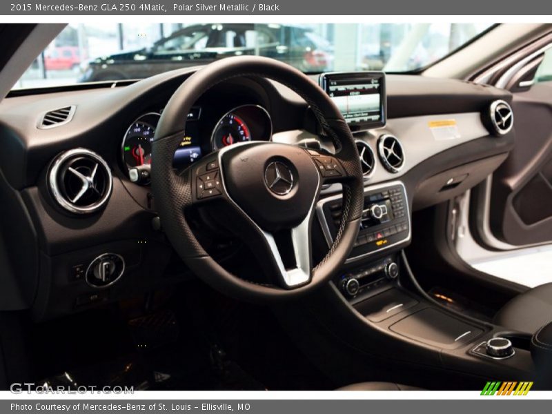 Polar Silver Metallic / Black 2015 Mercedes-Benz GLA 250 4Matic