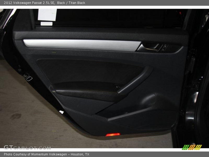 Black / Titan Black 2012 Volkswagen Passat 2.5L SE