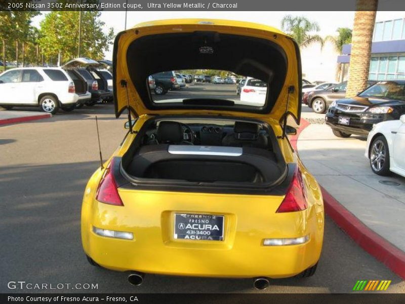 Ultra Yellow Metallic / Charcoal 2005 Nissan 350Z Anniversary Edition Coupe