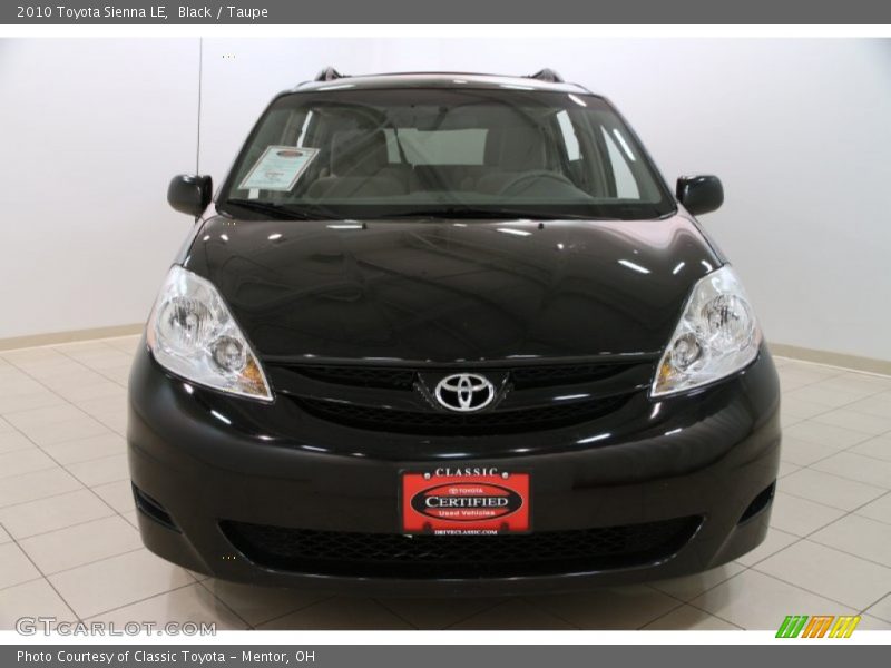 Black / Taupe 2010 Toyota Sienna LE