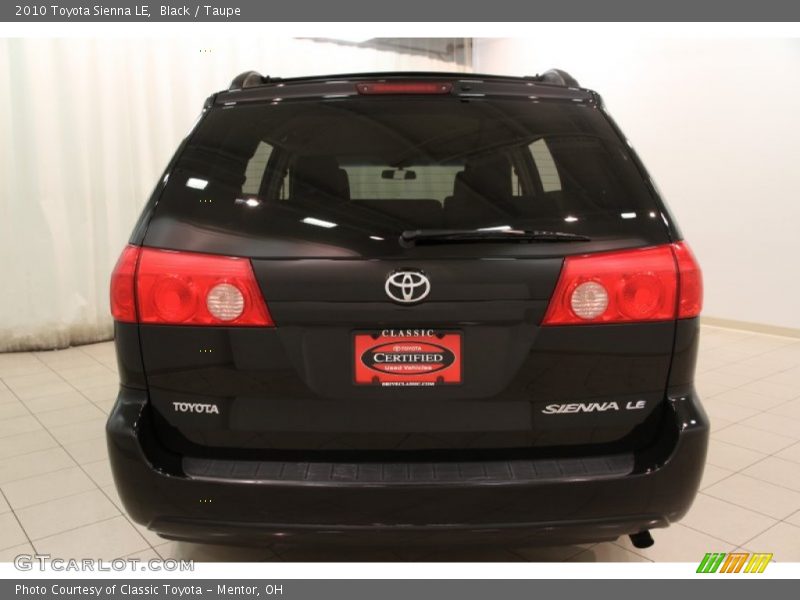 Black / Taupe 2010 Toyota Sienna LE