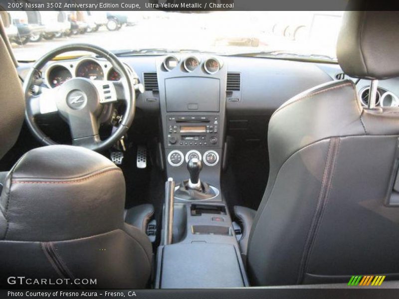 Ultra Yellow Metallic / Charcoal 2005 Nissan 350Z Anniversary Edition Coupe